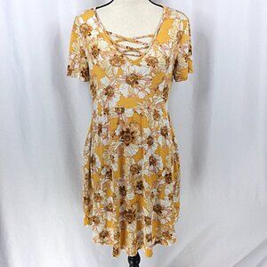 Maurices 24/7 Dress Womens Size Medium Floral Jersey Knit Pockets Yellow